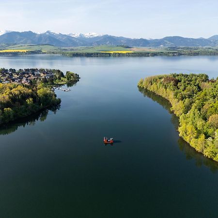 فندق Aquachill Houseboat & Wellness Liptovský Trnovec المظهر الخارجي الصورة