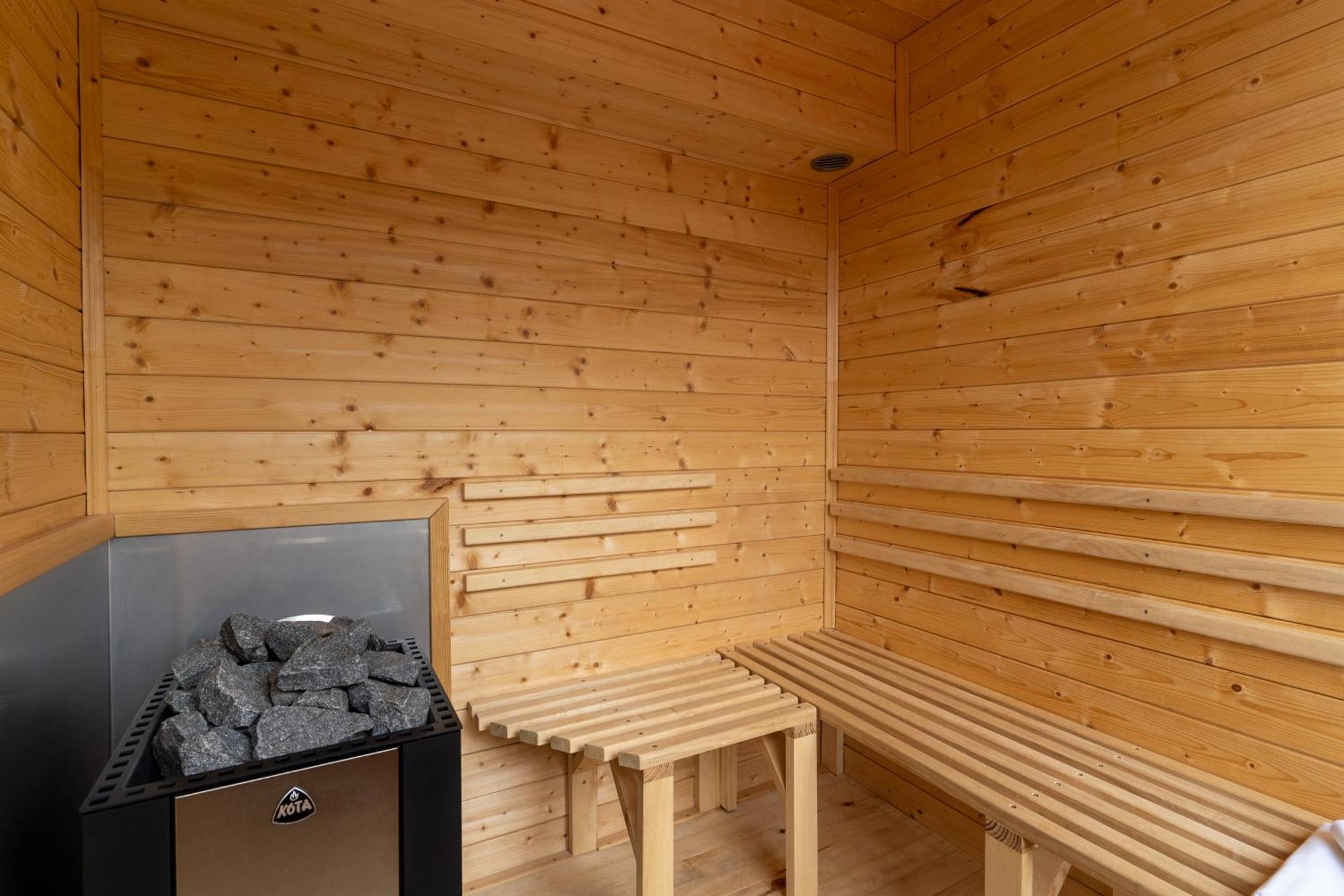 فندق Aquachill Houseboat & Wellness Liptovský Trnovec المظهر الخارجي الصورة